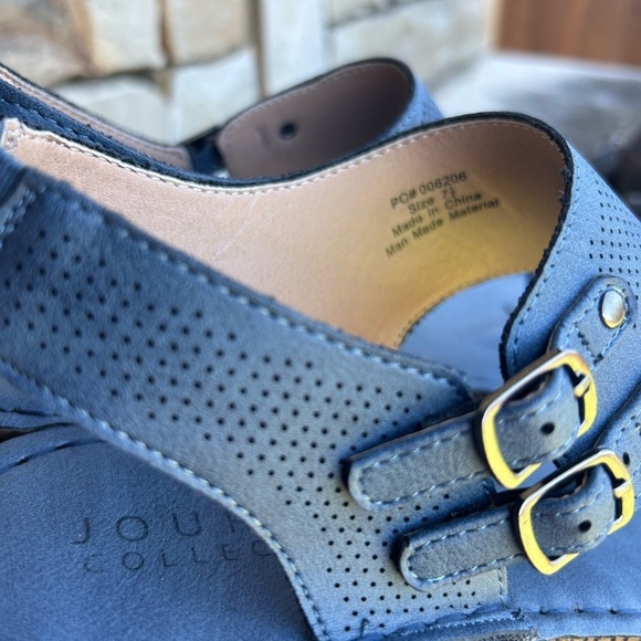 Journee Mckell women’s wedge heel blue sandals w/double buckle Sz-7.5. K - Picture 6 of 11